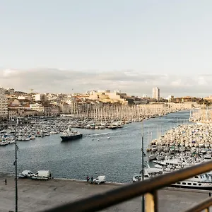New Le Quai - Vieux Port מלון