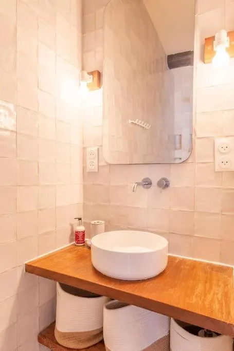 Halte Poetique Au Panier 2 Chambres Balcon & Clim Marseille France